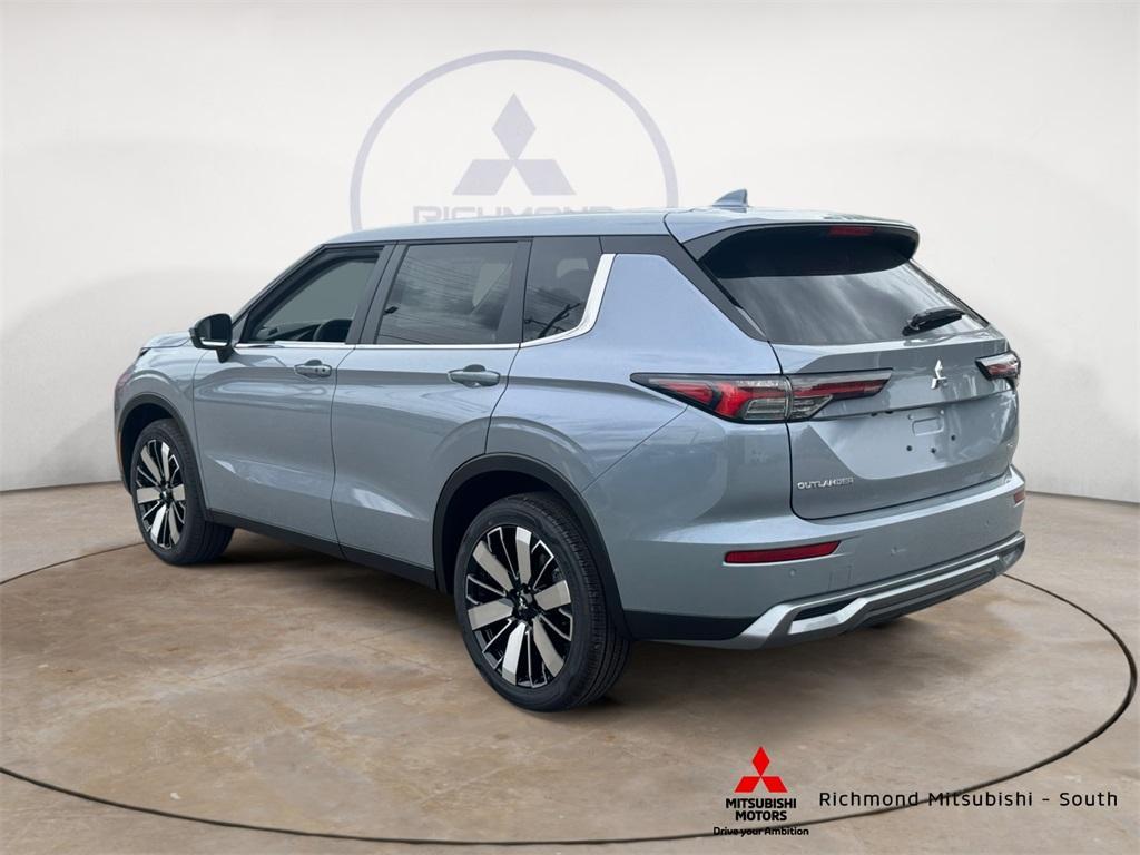 new 2025 Mitsubishi Outlander car, priced at $32,999