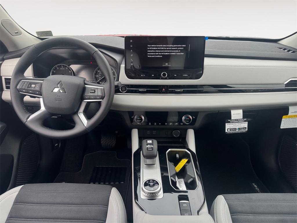 new 2025 Mitsubishi Outlander car, priced at $32,999