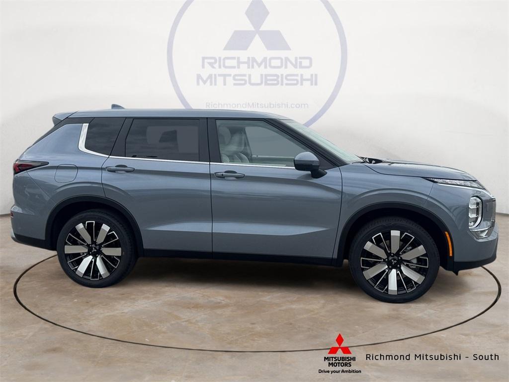 new 2025 Mitsubishi Outlander car, priced at $32,999