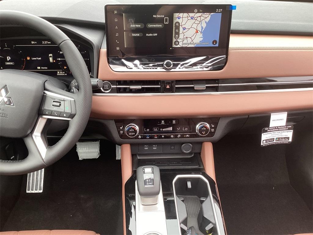 new 2025 Mitsubishi Outlander car, priced at $40,550