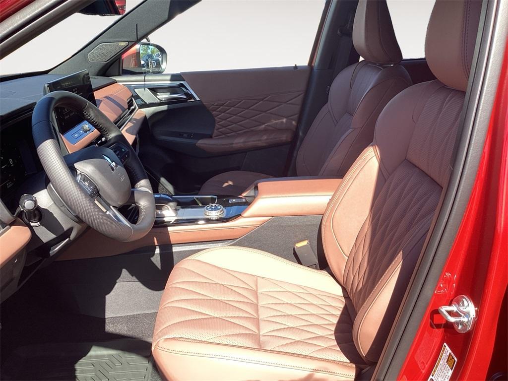 new 2025 Mitsubishi Outlander car, priced at $45,510
