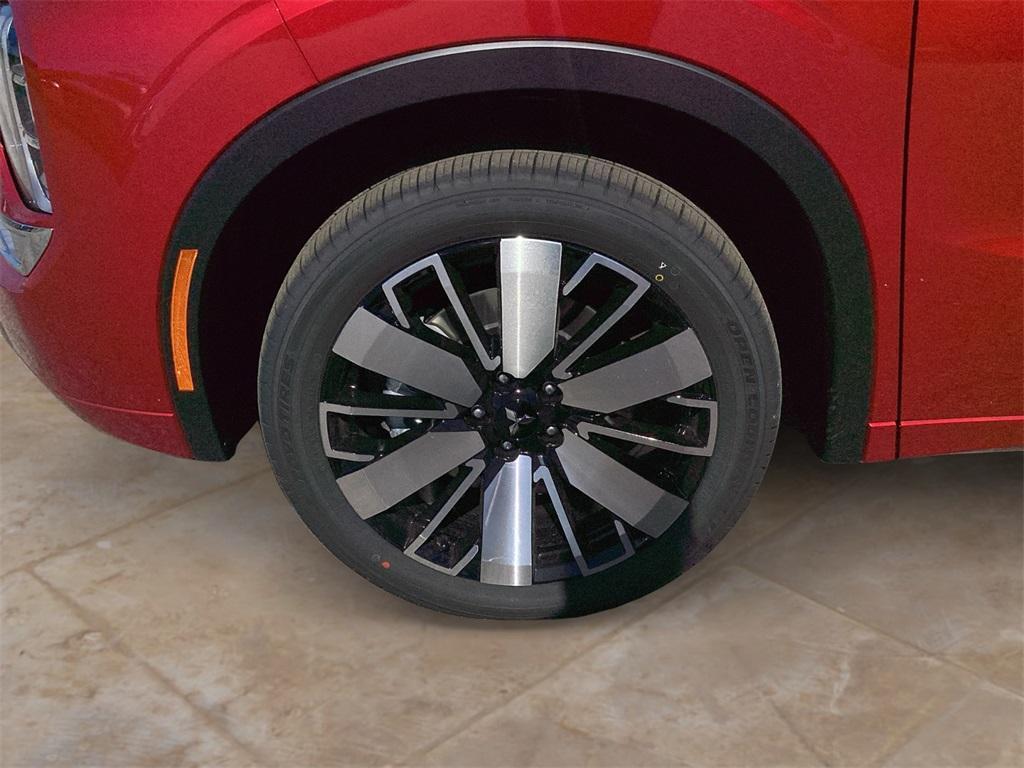 new 2025 Mitsubishi Outlander car, priced at $45,510