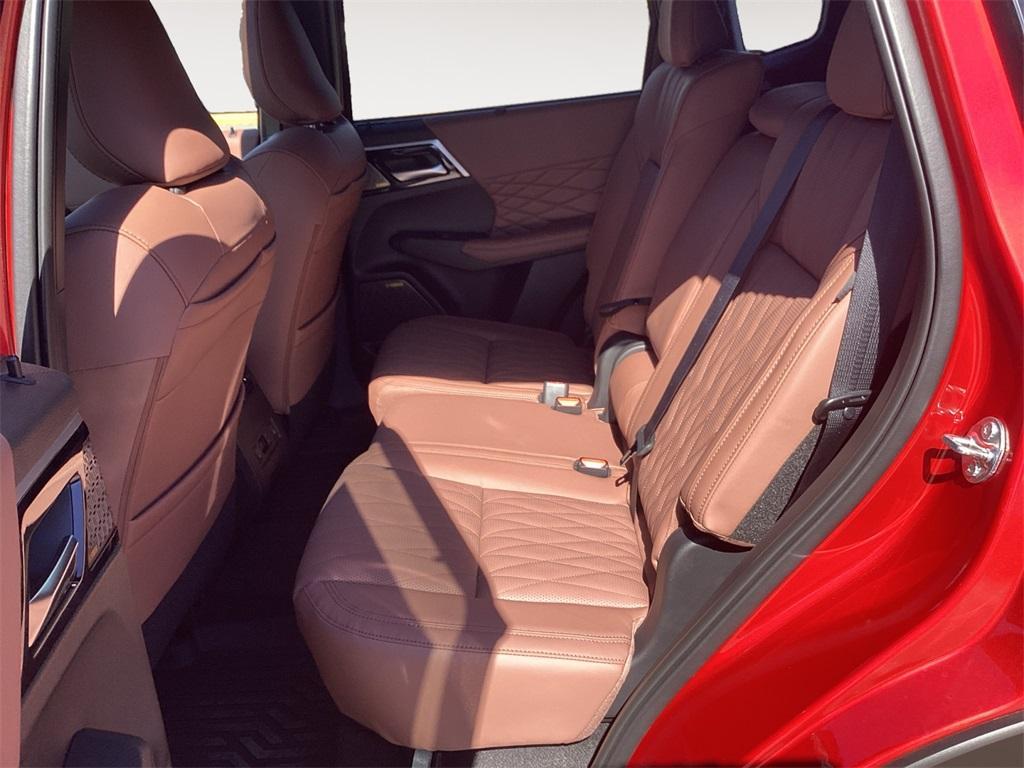 new 2025 Mitsubishi Outlander car, priced at $45,510
