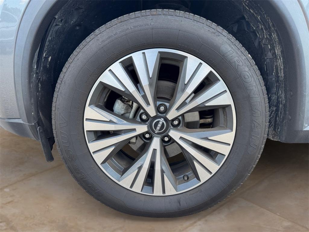 used 2023 Nissan Rogue car, priced at $19,292
