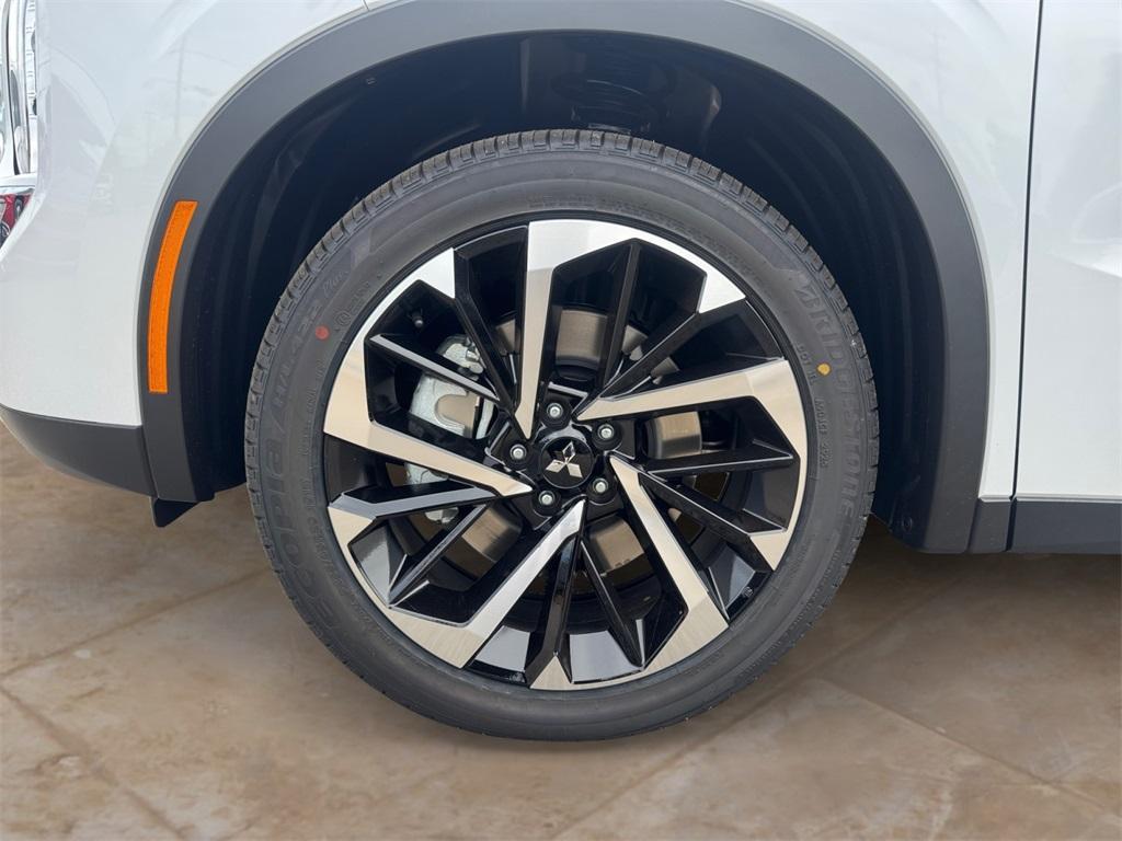 new 2025 Mitsubishi Outlander PHEV car, priced at $41,999