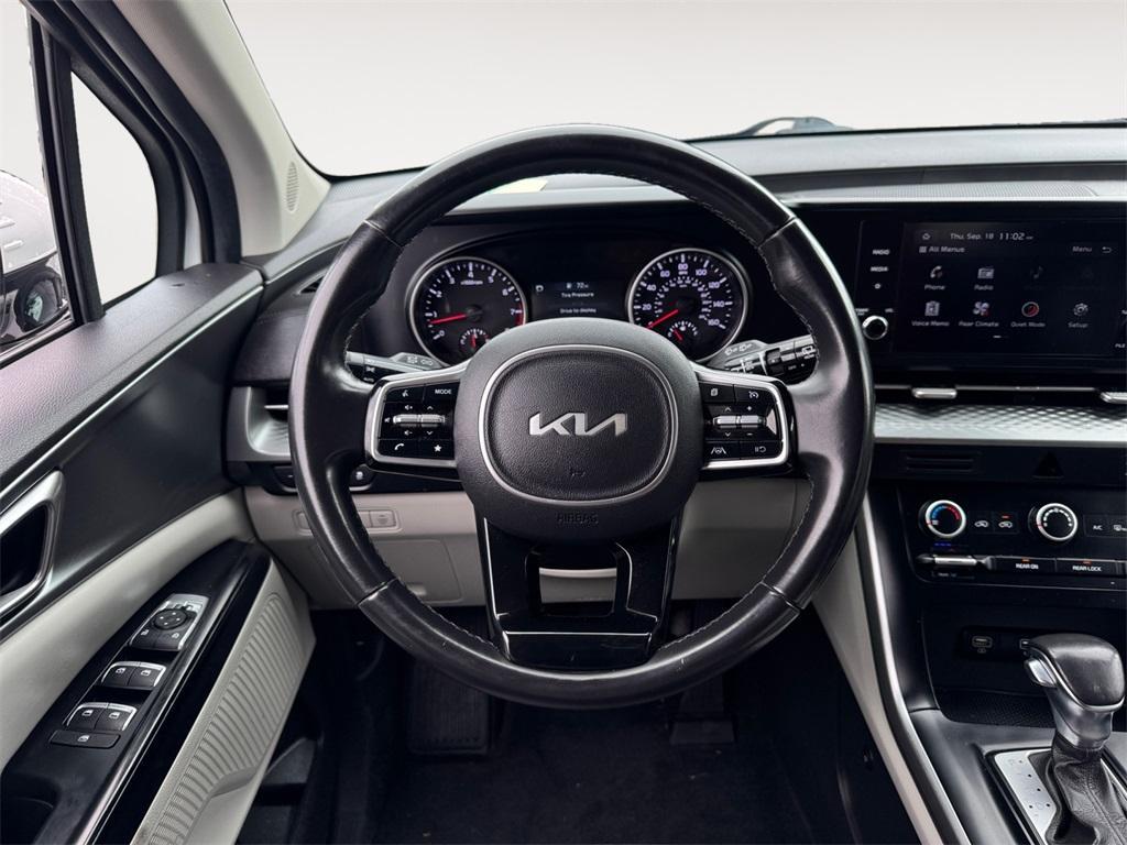 used 2022 Kia Carnival car, priced at $23,636