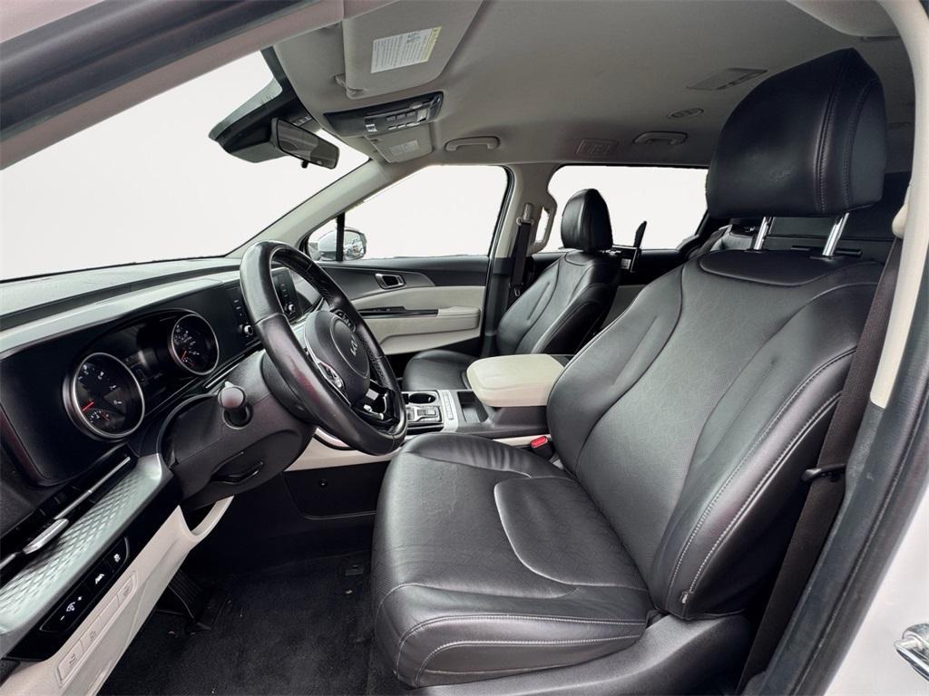 used 2022 Kia Carnival car, priced at $23,636