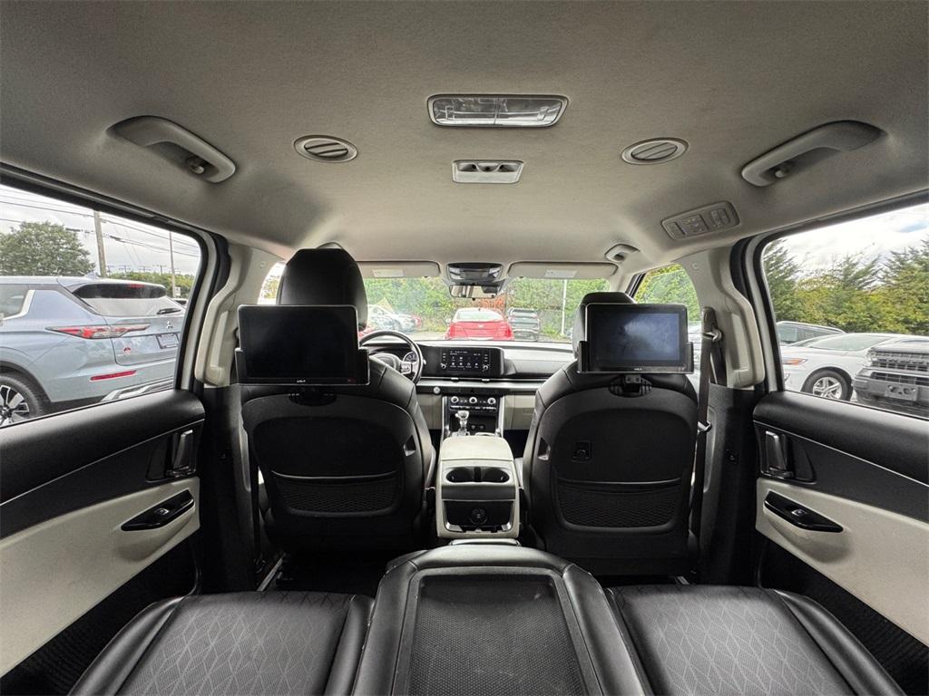 used 2022 Kia Carnival car, priced at $23,636
