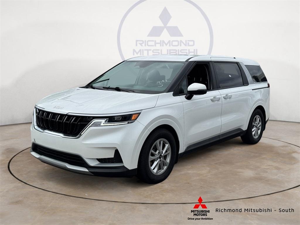 used 2022 Kia Carnival car, priced at $23,636