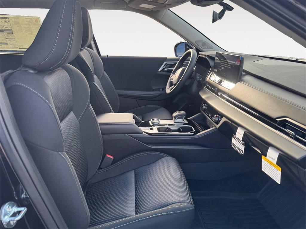 new 2025 Mitsubishi Outlander car, priced at $30,999