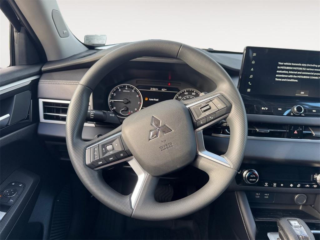 new 2025 Mitsubishi Outlander car, priced at $30,999