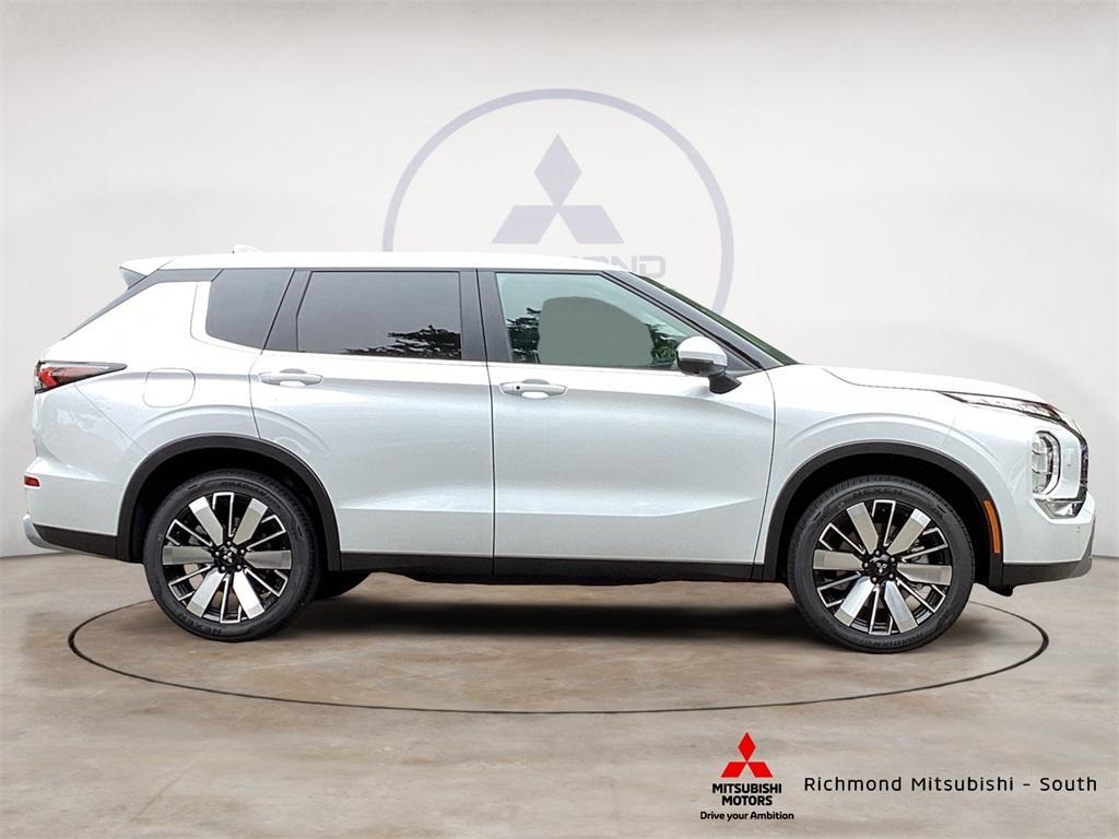 new 2025 Mitsubishi Outlander car, priced at $34,920