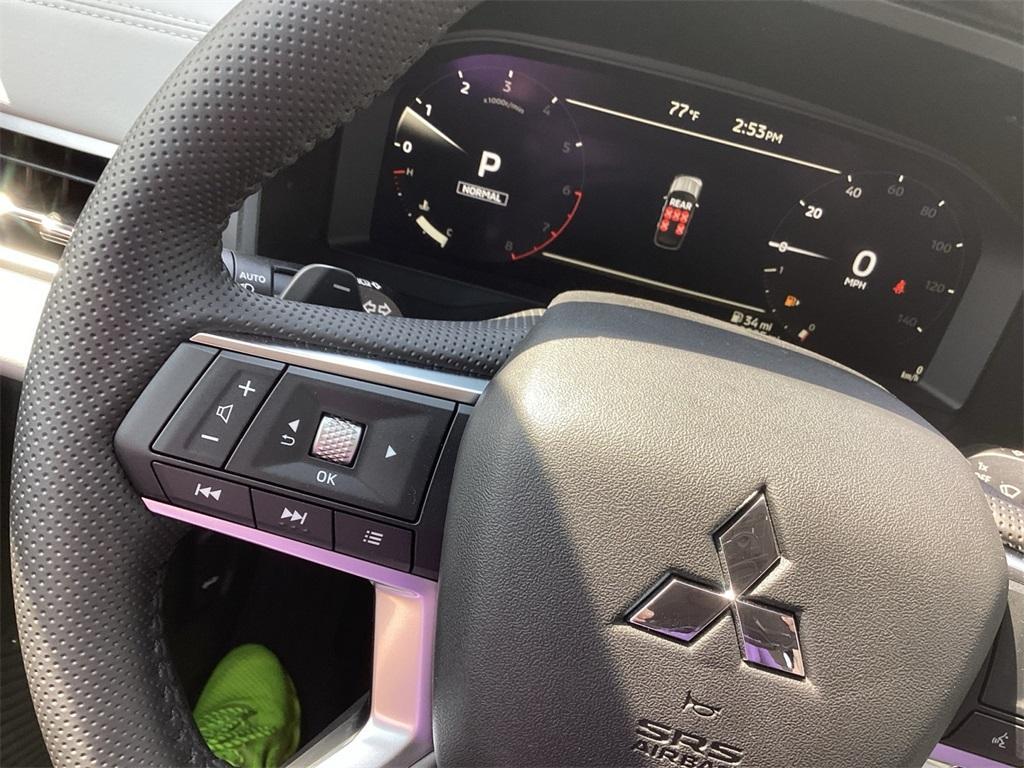 new 2025 Mitsubishi Outlander car, priced at $40,060