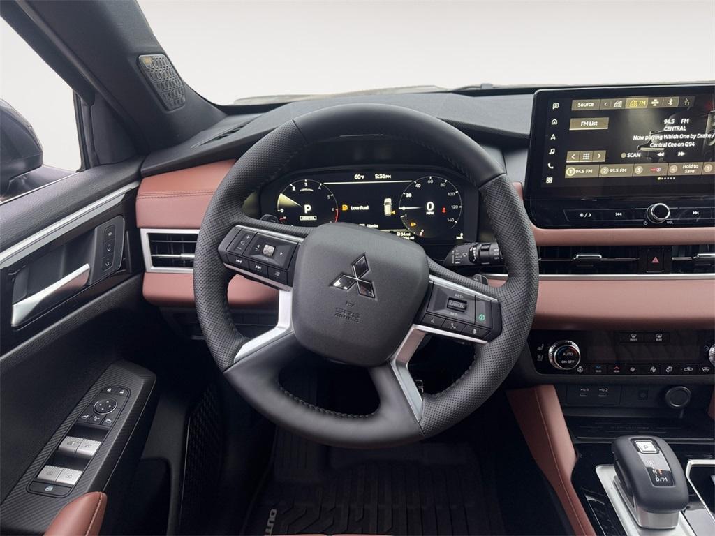 new 2025 Mitsubishi Outlander car, priced at $41,999