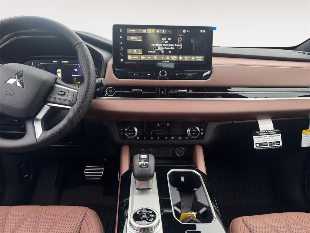 new 2025 Mitsubishi Outlander car, priced at $41,999