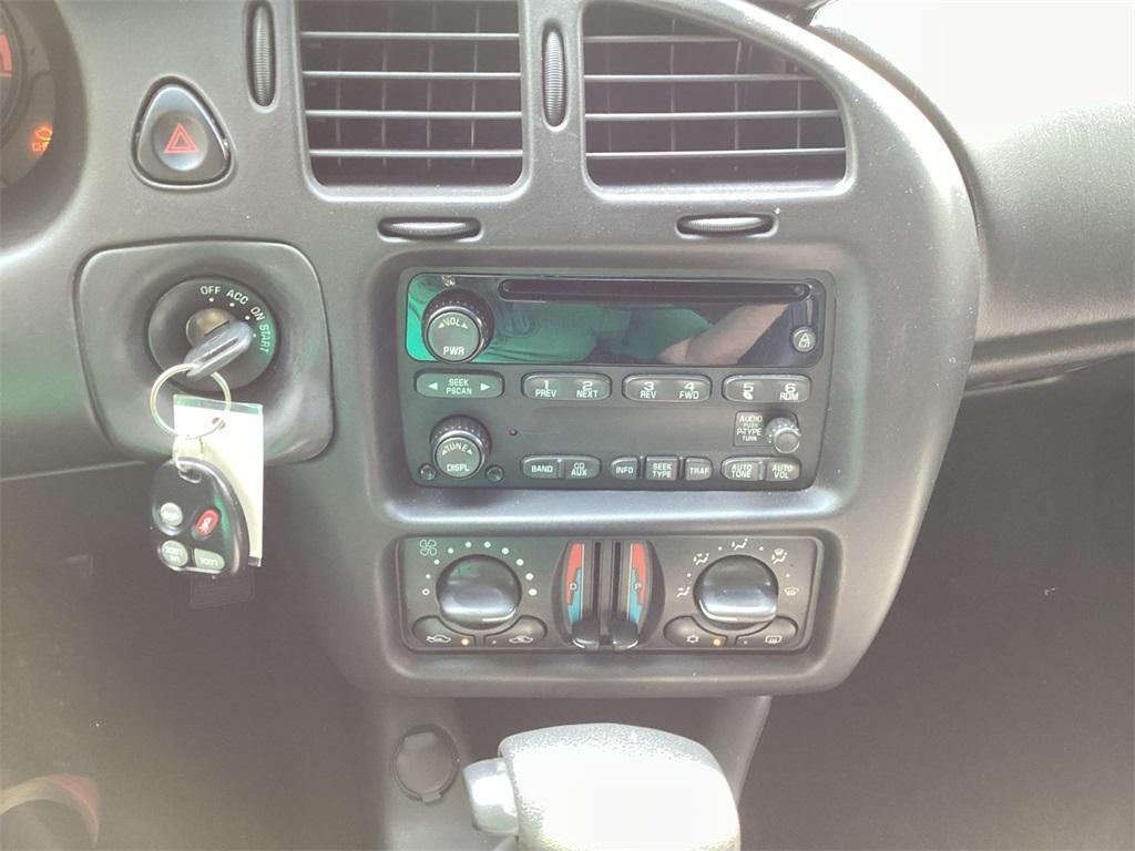 used 2004 Chevrolet Monte Carlo car, priced at $13,828