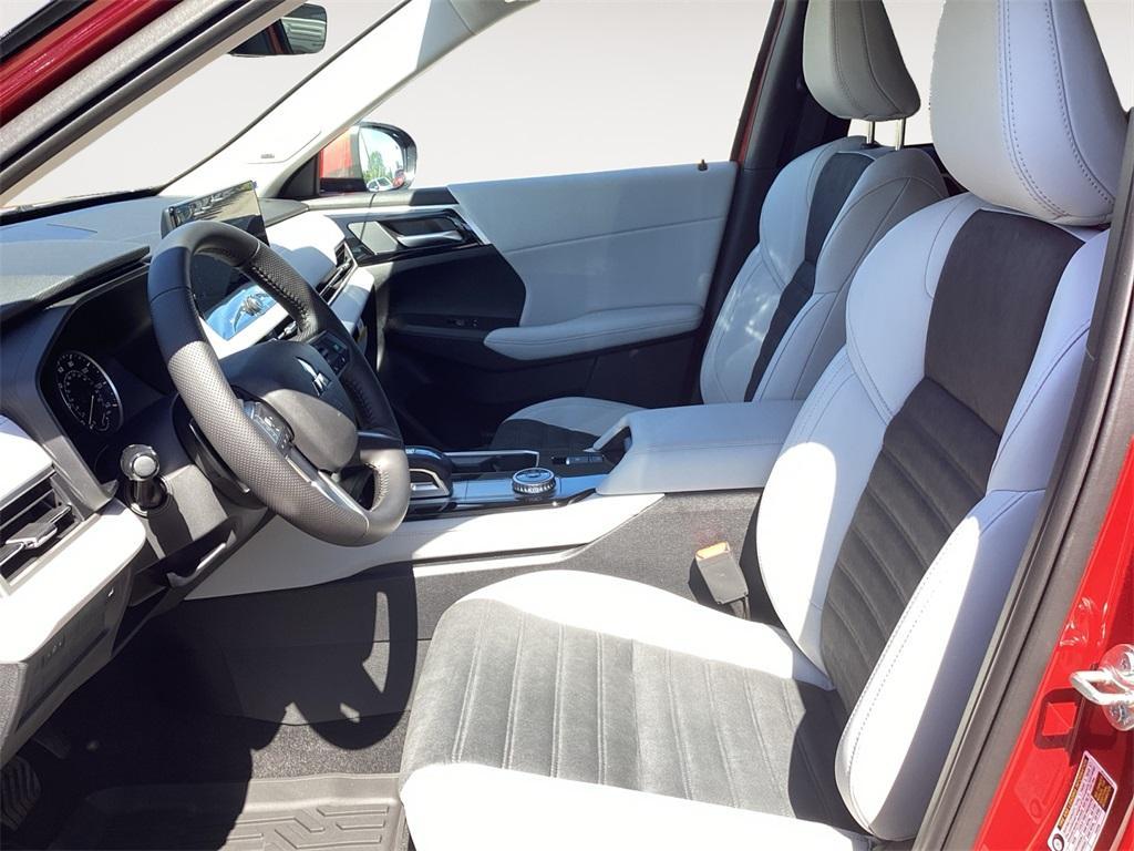 new 2025 Mitsubishi Outlander car, priced at $37,370