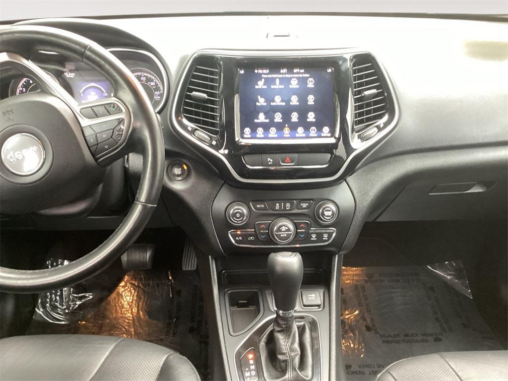 used 2019 Jeep Cherokee car, priced at $16,555