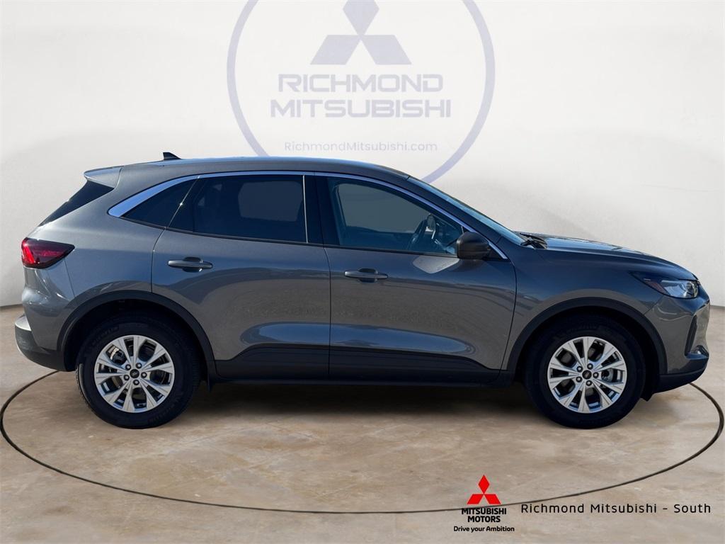 used 2023 Ford Escape car, priced at $21,622