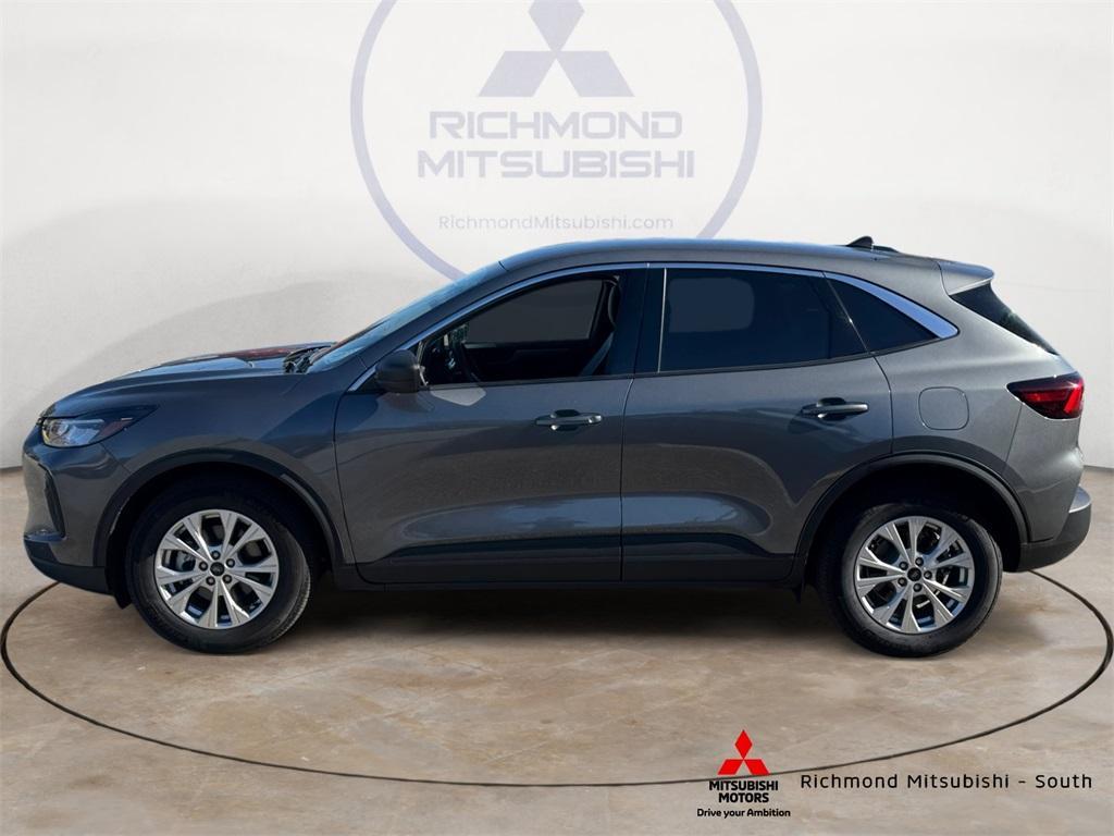 used 2023 Ford Escape car, priced at $21,622