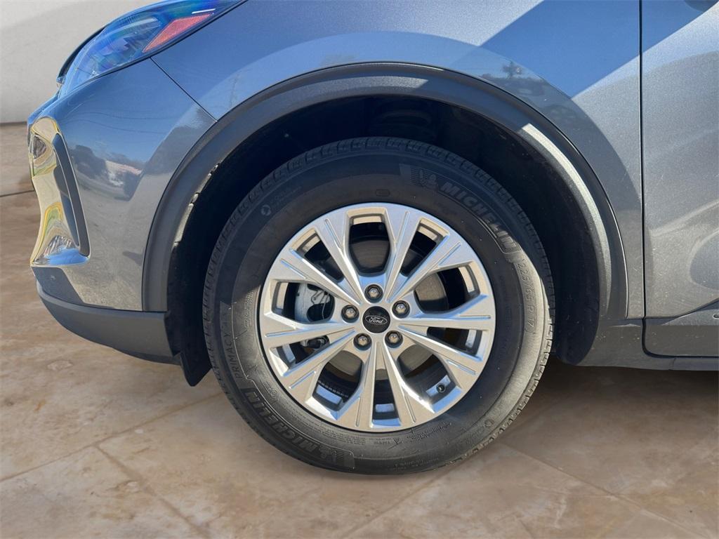 used 2023 Ford Escape car, priced at $21,622