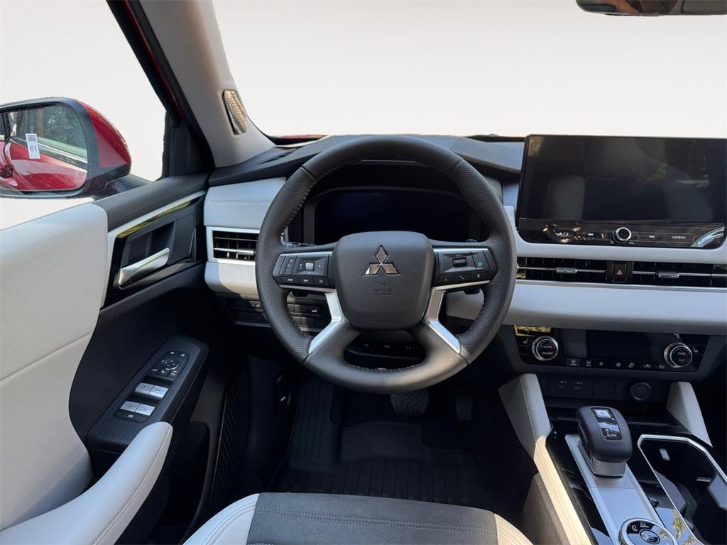 new 2025 Mitsubishi Outlander car, priced at $38,999