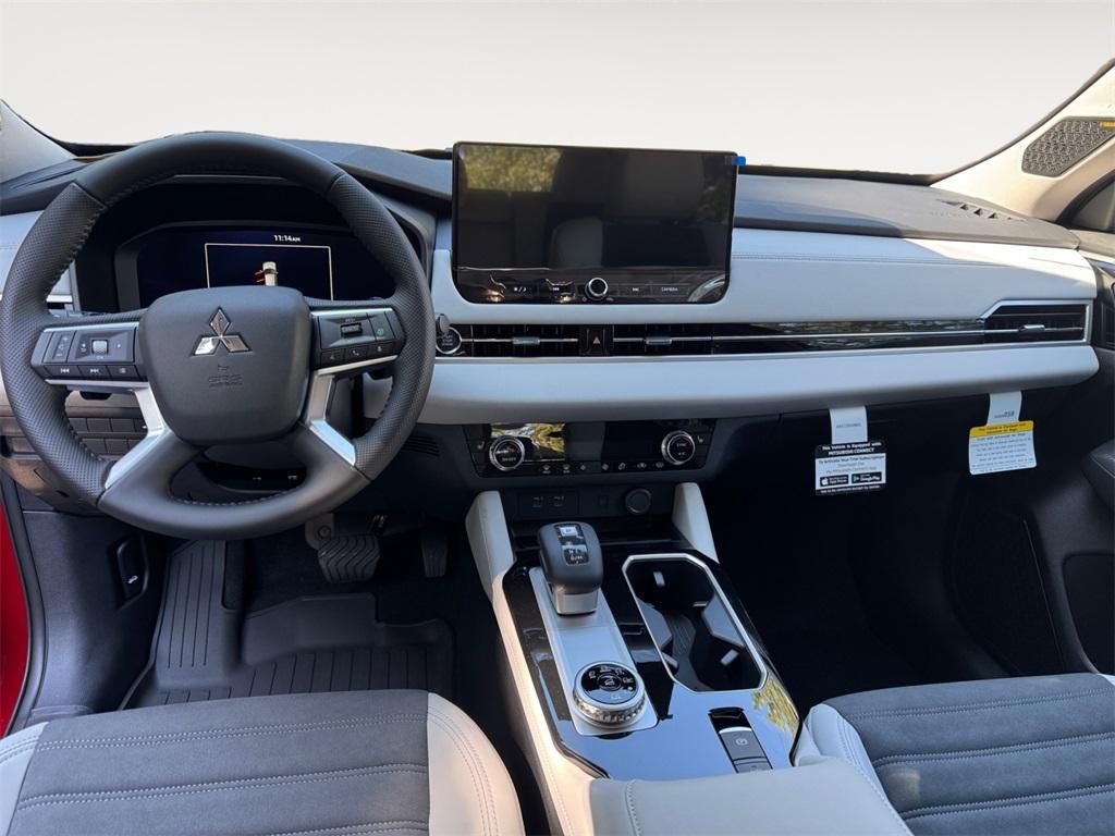 new 2025 Mitsubishi Outlander car, priced at $38,999