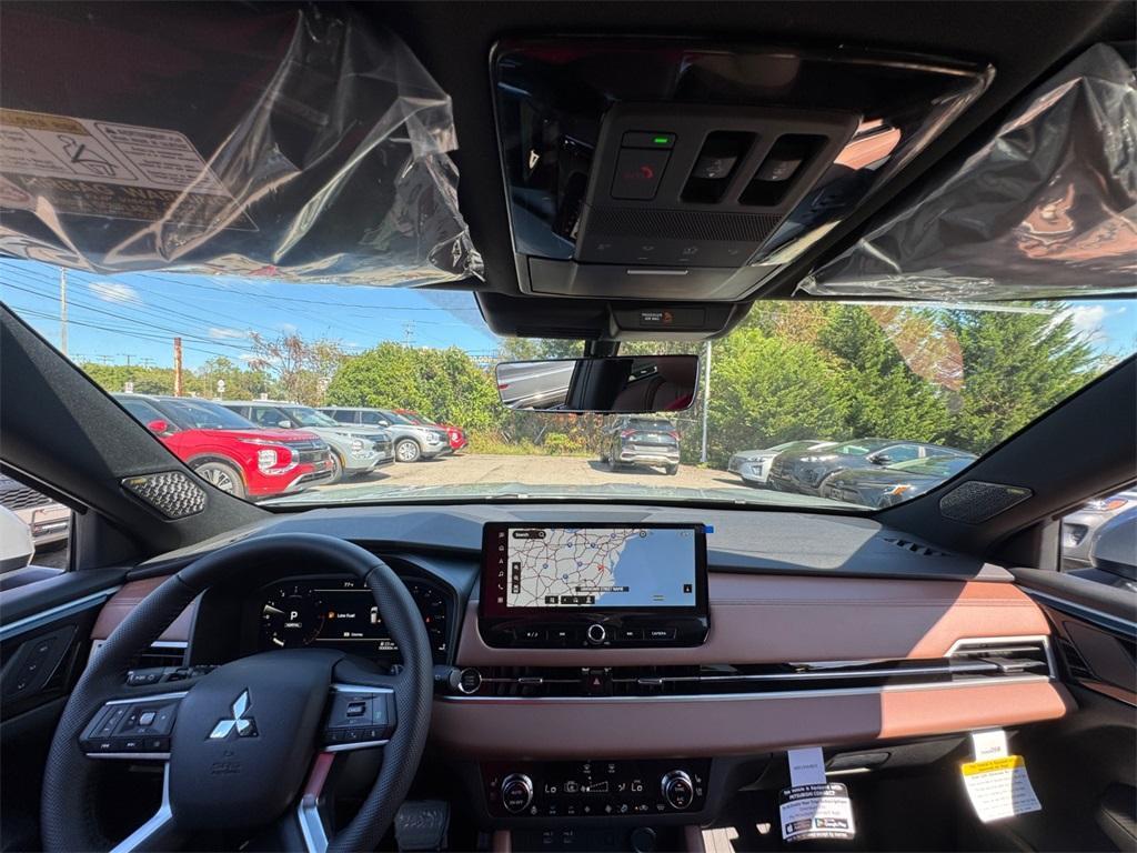 new 2025 Mitsubishi Outlander car, priced at $43,990
