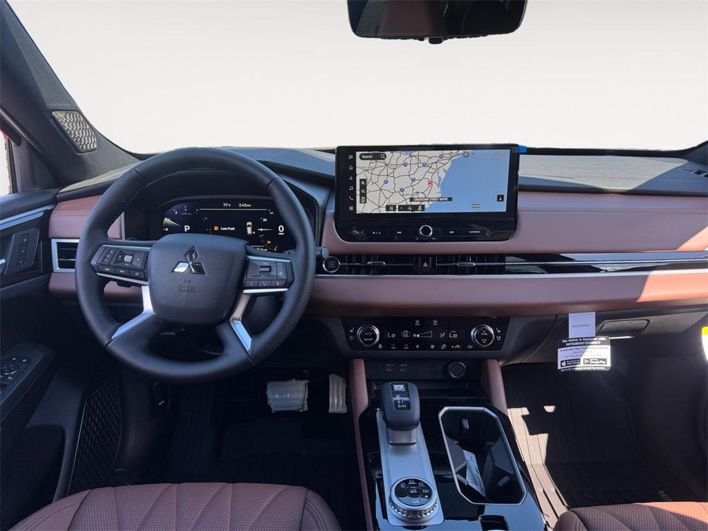 new 2025 Mitsubishi Outlander car, priced at $43,990