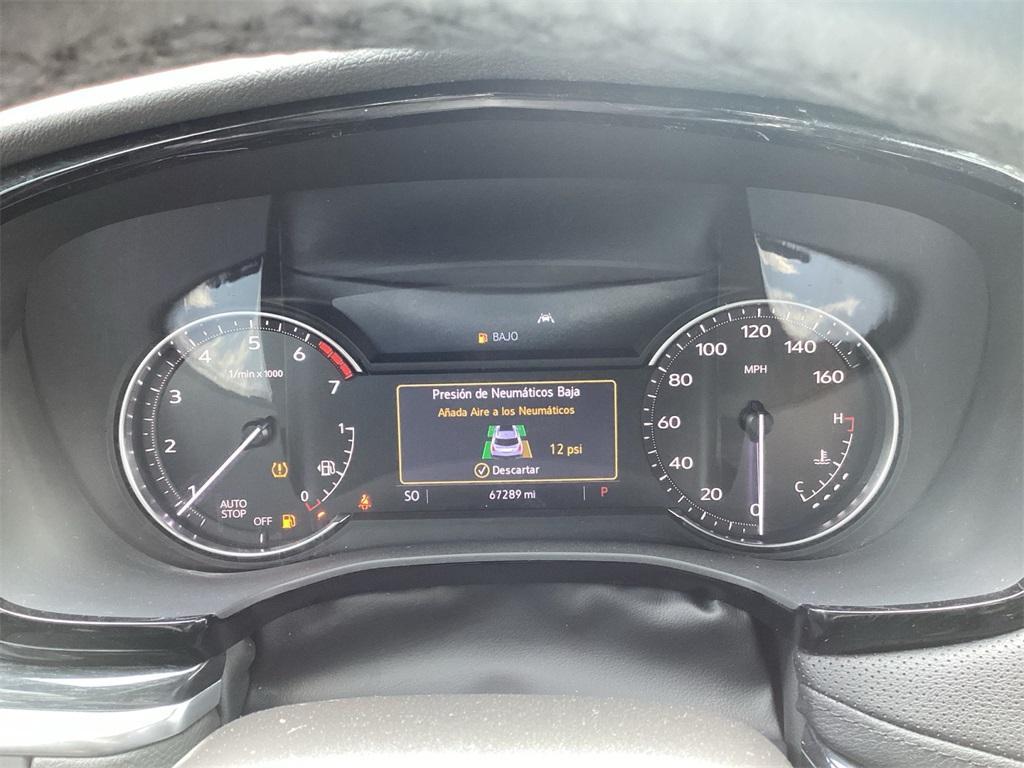 used 2023 Cadillac XT5 car, priced at $25,341