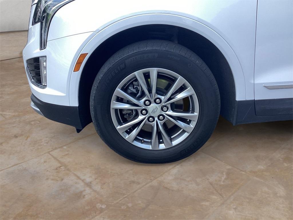used 2023 Cadillac XT5 car, priced at $25,341