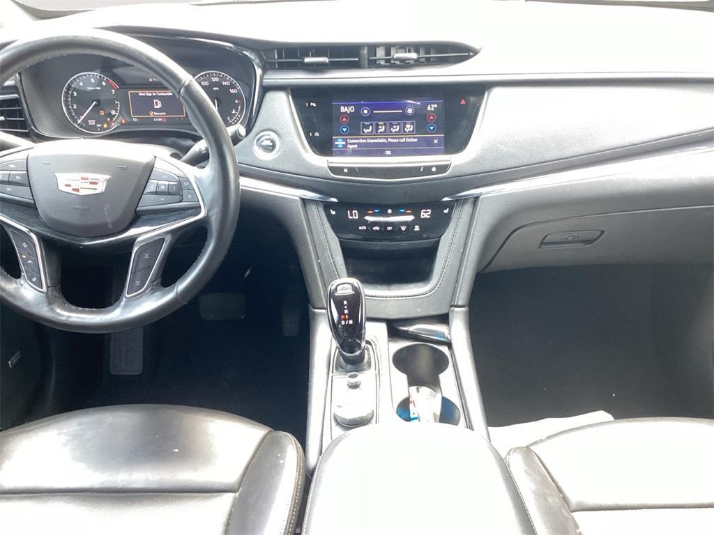 used 2023 Cadillac XT5 car, priced at $25,341