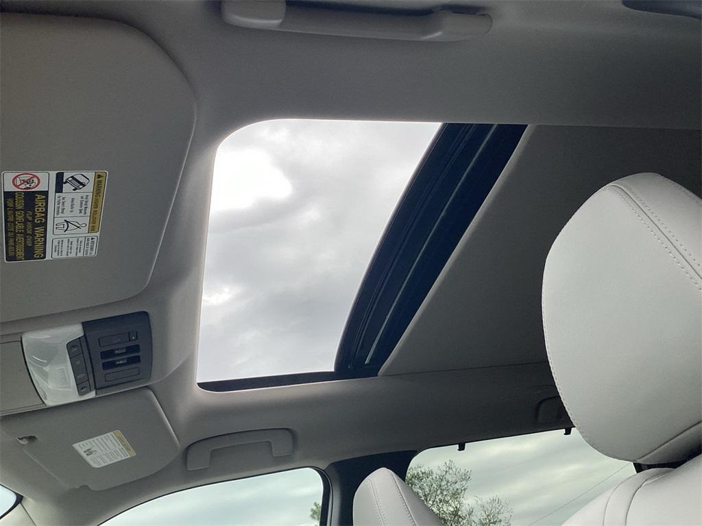 new 2025 Mitsubishi Outlander PHEV car, priced at $50,785