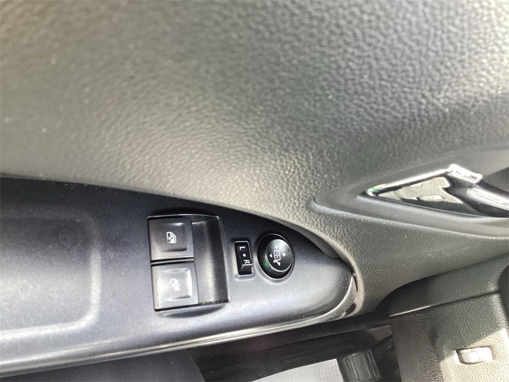 used 2022 Chevrolet Colorado car, priced at $19,000