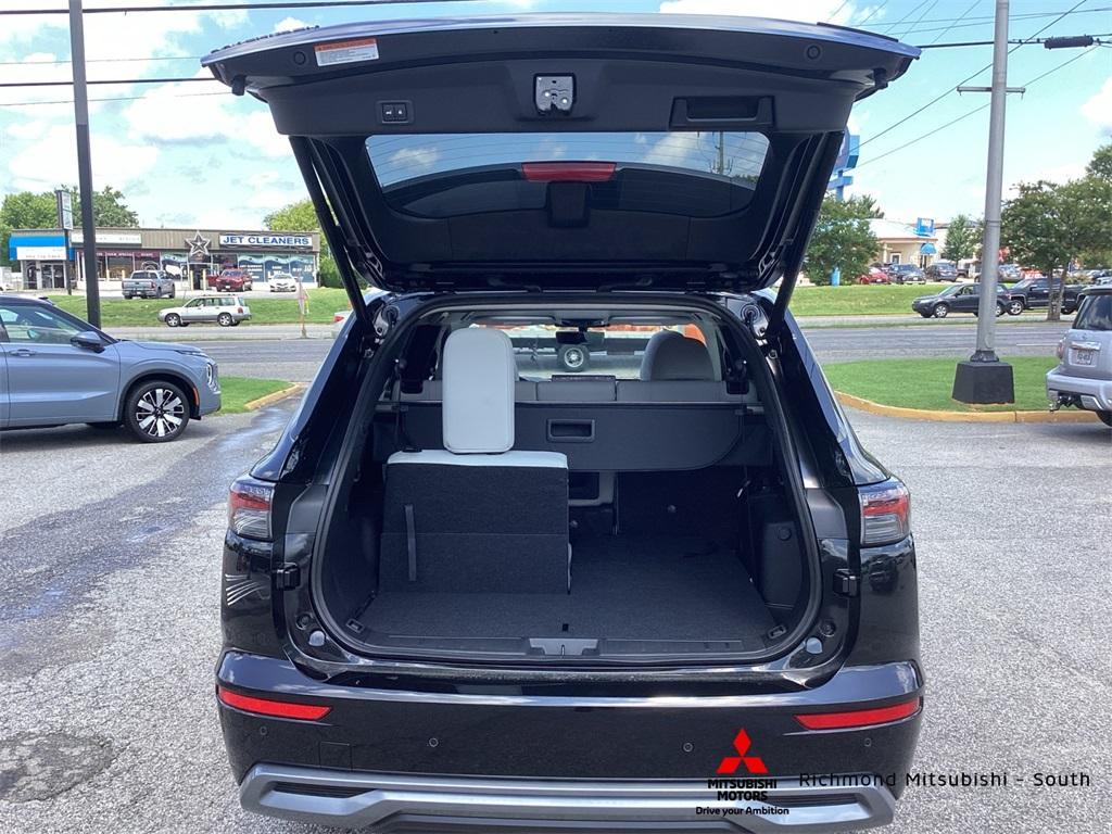 new 2025 Mitsubishi Outlander car, priced at $44,590