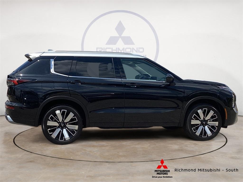 new 2025 Mitsubishi Outlander car, priced at $44,590