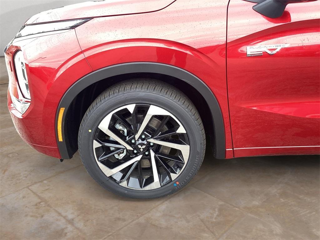 new 2025 Mitsubishi Outlander PHEV car, priced at $48,015