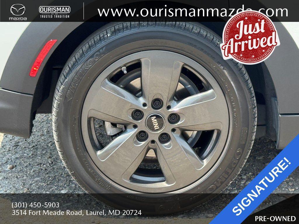 used 2024 MINI Hardtop car, priced at $24,501