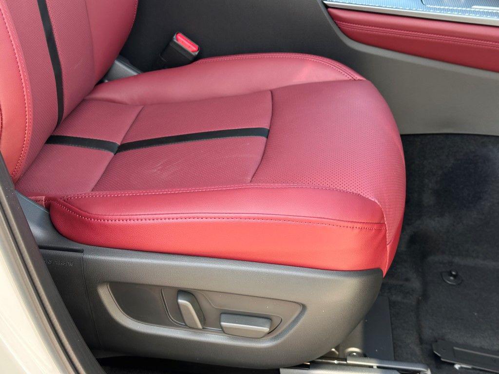 new 2025 Mazda CX-70 car, priced at $45,906