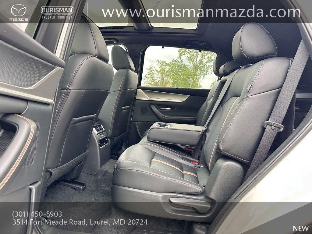 new 2025 Mazda CX-70 car, priced at $47,728
