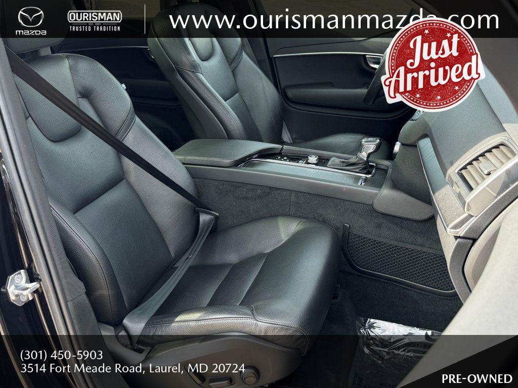 used 2020 Volvo XC90 car, priced at $32,603