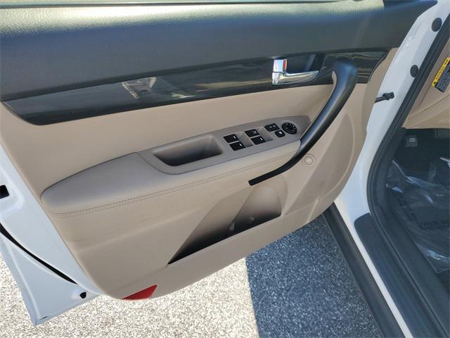 used 2013 Kia Sorento car, priced at $6,992