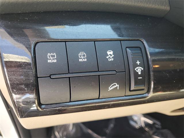 used 2013 Kia Sorento car, priced at $6,992