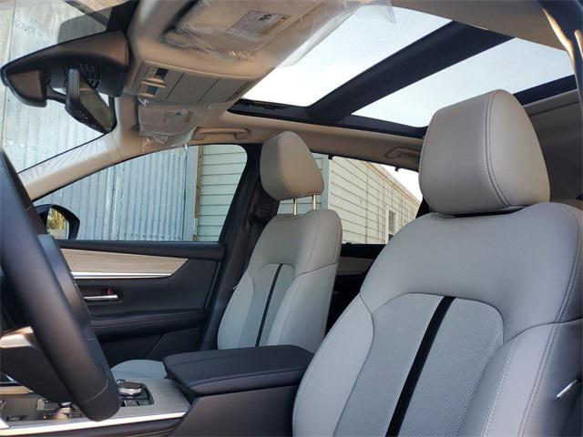 new 2025 Mazda CX-90 PHEV car, priced at $55,622