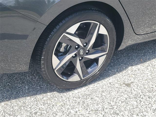 used 2022 Hyundai Elantra car, priced at $17,981