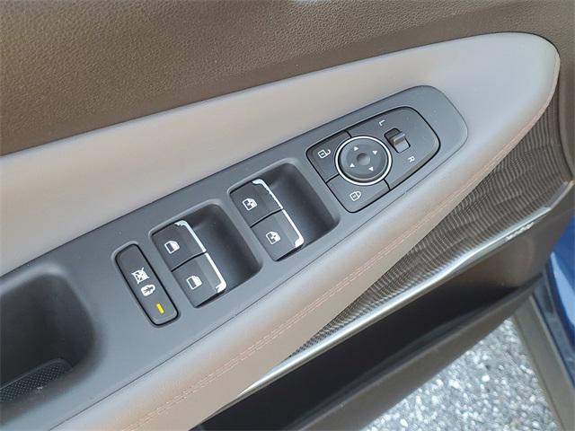 used 2020 Hyundai Santa Fe car, priced at $20,573