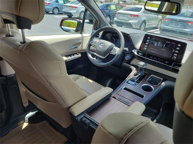 used 2023 Toyota Sienna car, priced at $37,991