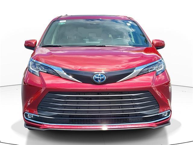 used 2023 Toyota Sienna car, priced at $37,991