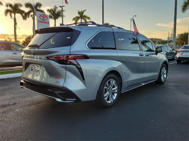 used 2023 Toyota Sienna car, priced at $37,692