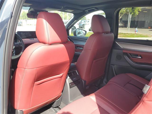 new 2025 Mazda CX-70 PHEV car, priced at $58,085